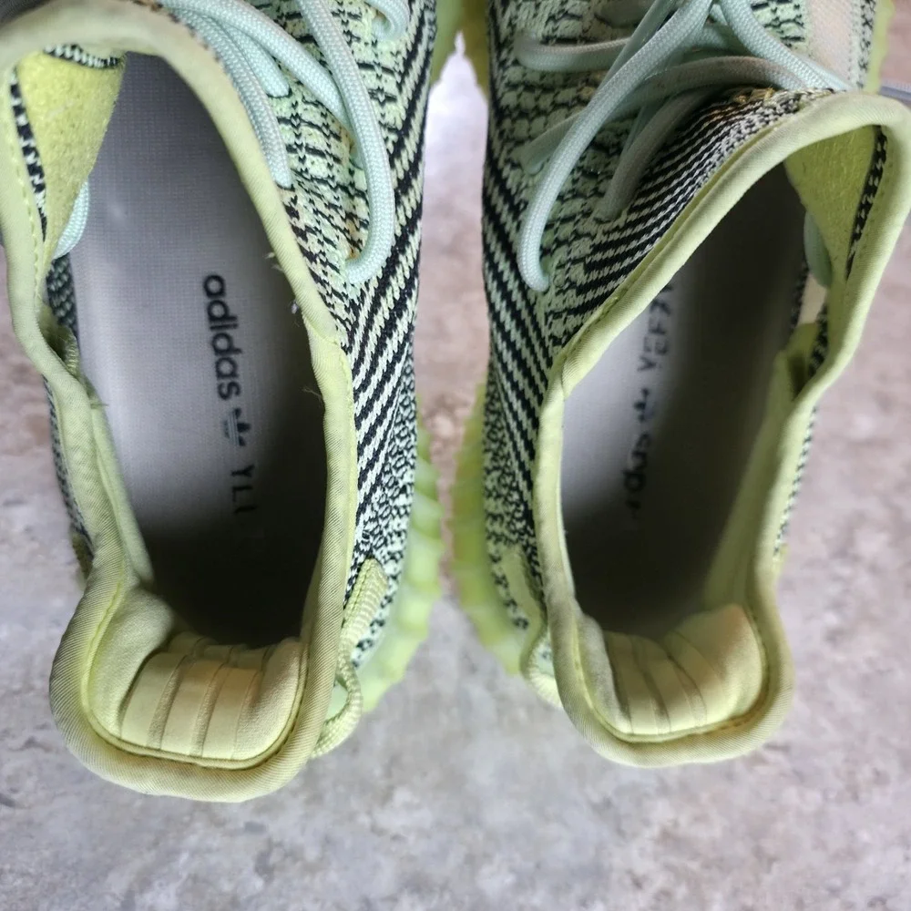 Yeezy Boost 350 V2 Yeezreel Adidas Non-Reflective Mens Size 10.5 Sneakers FW5191